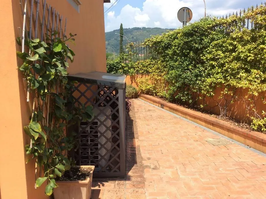 Dependance Petri Villa Uzzano Holiday home