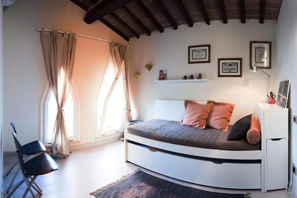 Holiday home Dependance Petri Villa Uzzano Italy